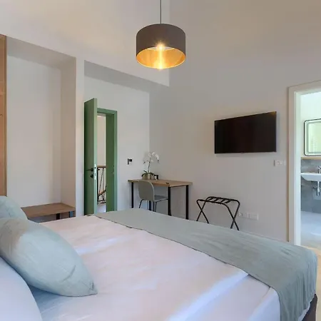 Modern Fritula With Pool In Vizinada *