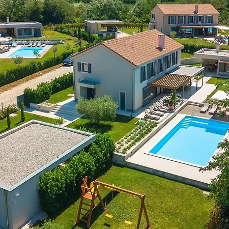 Modern Fritula With Pool In Vizinada Villa Lasci